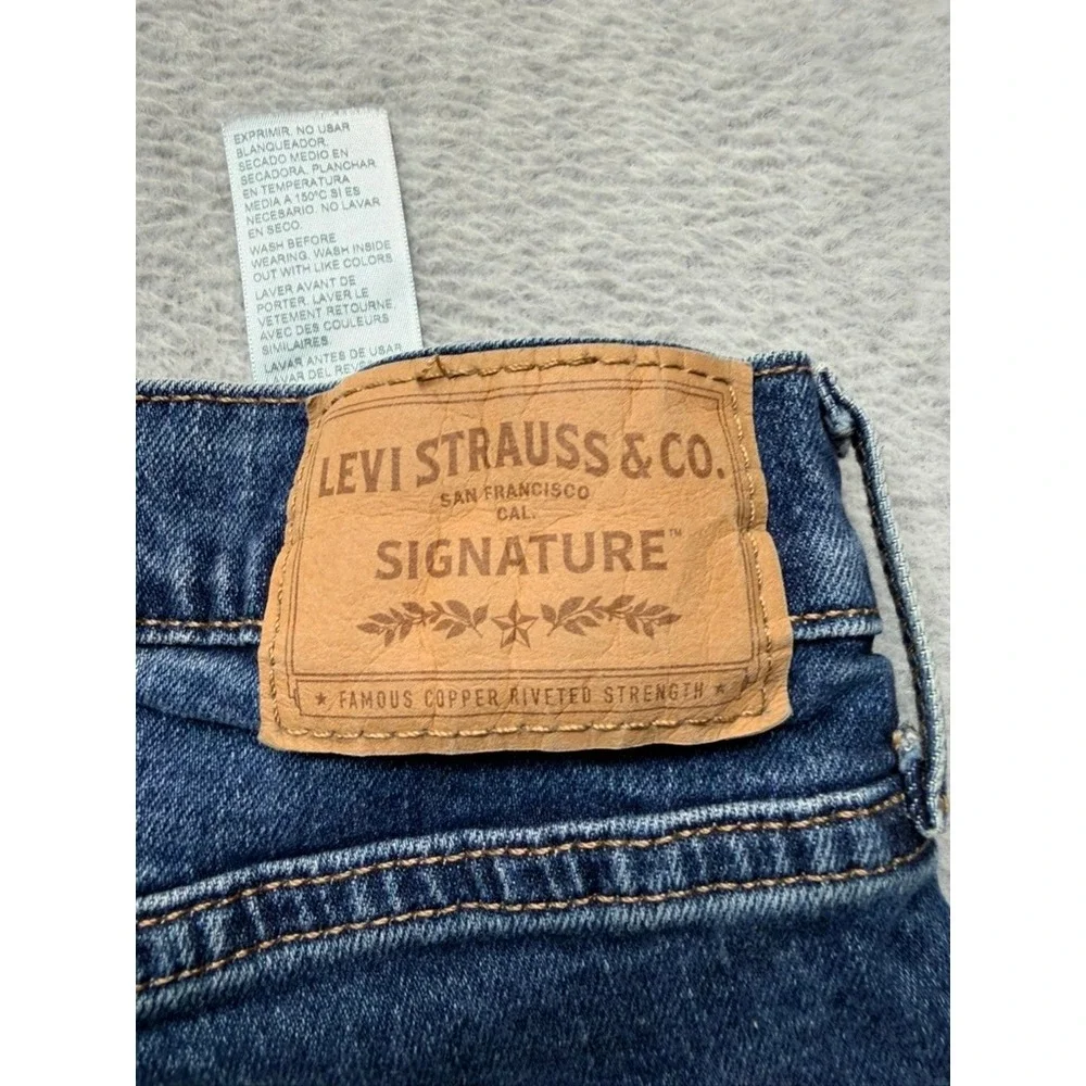 Levis levi 559